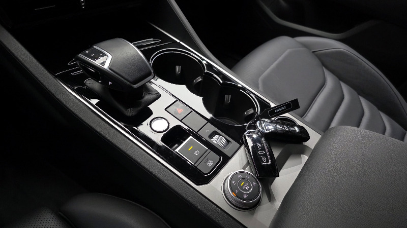 car Volkswagen Touareg id58433 photo #9