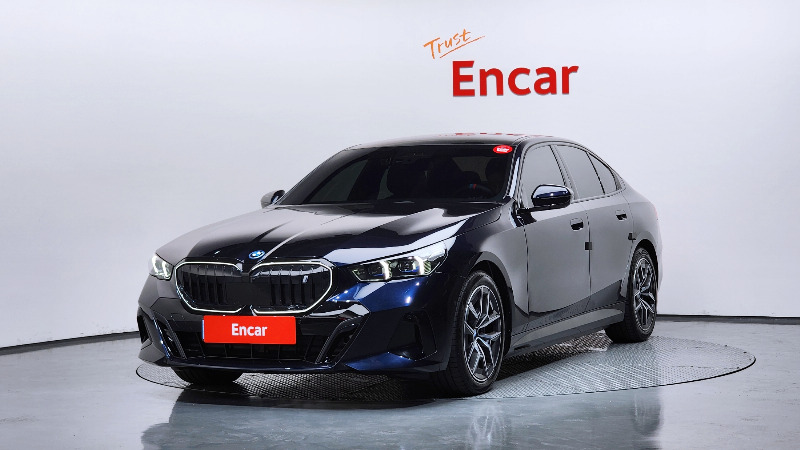 car BMW i5 id58509 main photo