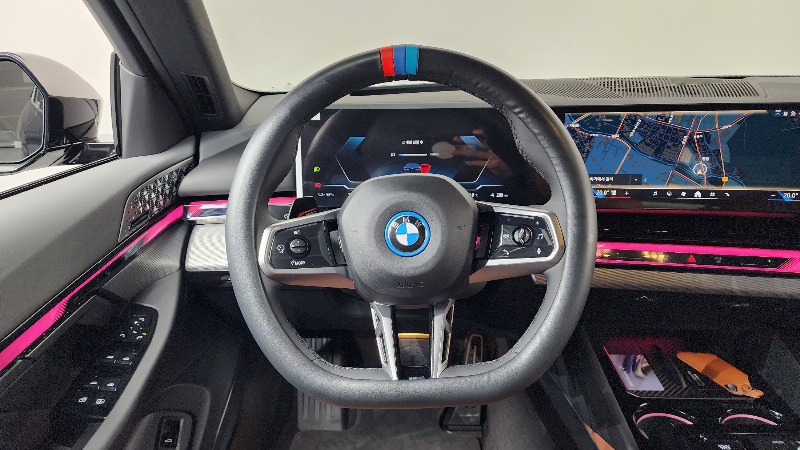 car BMW i5 id58509 photo #13