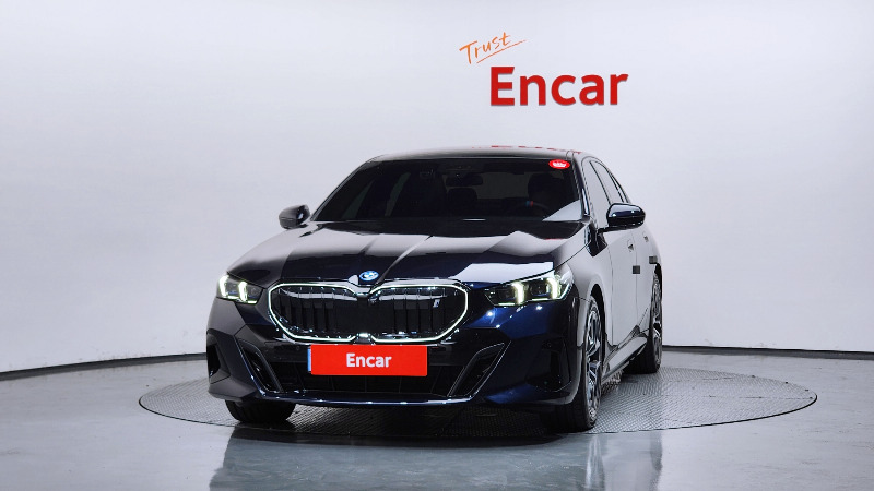 car BMW i5 id58509 photo #3