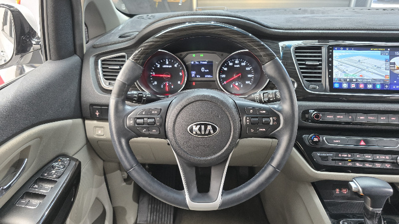 car KIA Carnival id58563 photo #12