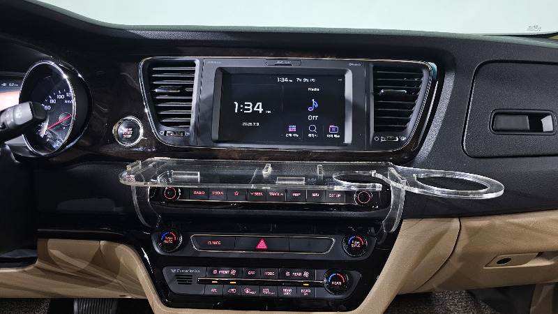 car KIA Carnival id58607 photo #12