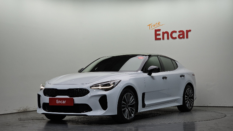 car KIA Stinger id58608 main photo