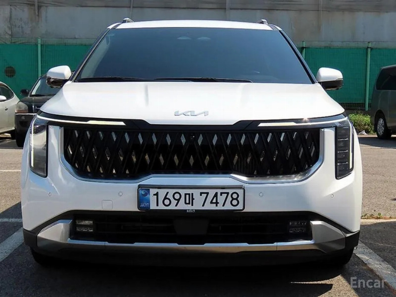 car KIA Carnival id58617 main photo