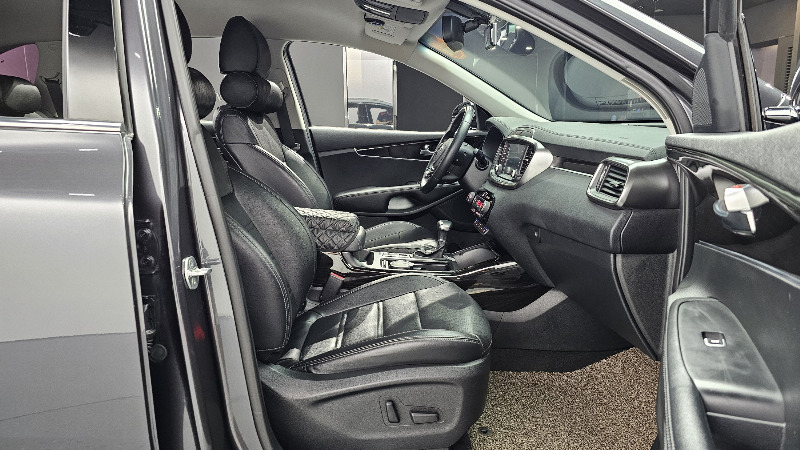 car KIA Sorento id58630 photo #11