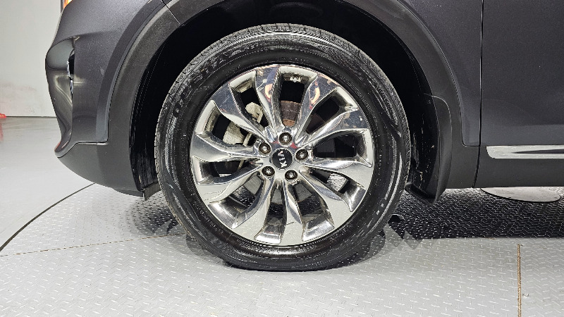 car KIA Sorento id58630 photo #5