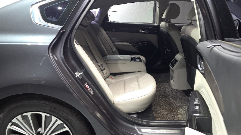 car KIA K7 id58643 photo #11