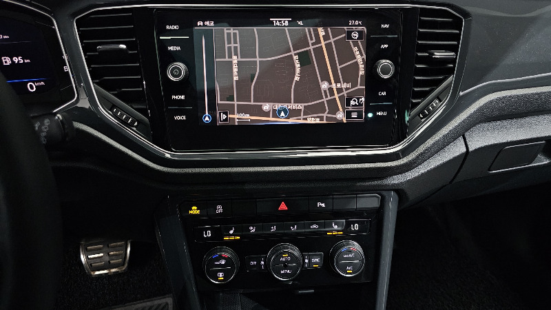 car Volkswagen T-Roc id58661 photo #14