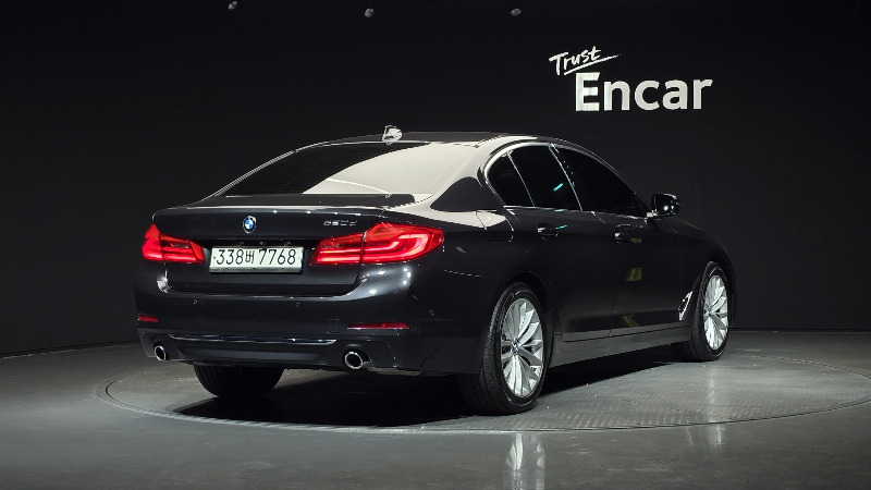 car BMW 5 Series id58711 photo #2