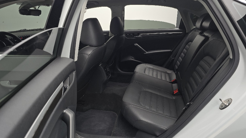 car Volkswagen Passat id58853 photo #12