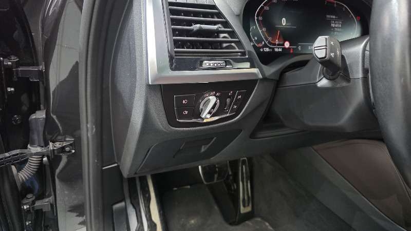 car BMW X4 id58879 photo #14