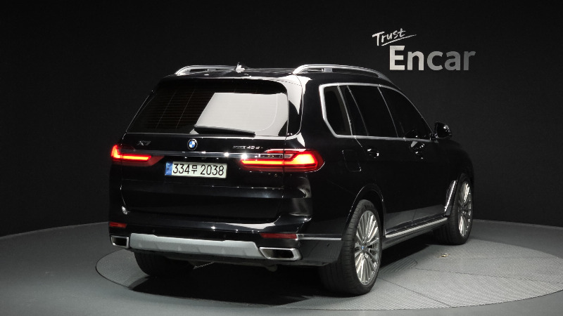 car BMW X7 id58883 photo #2