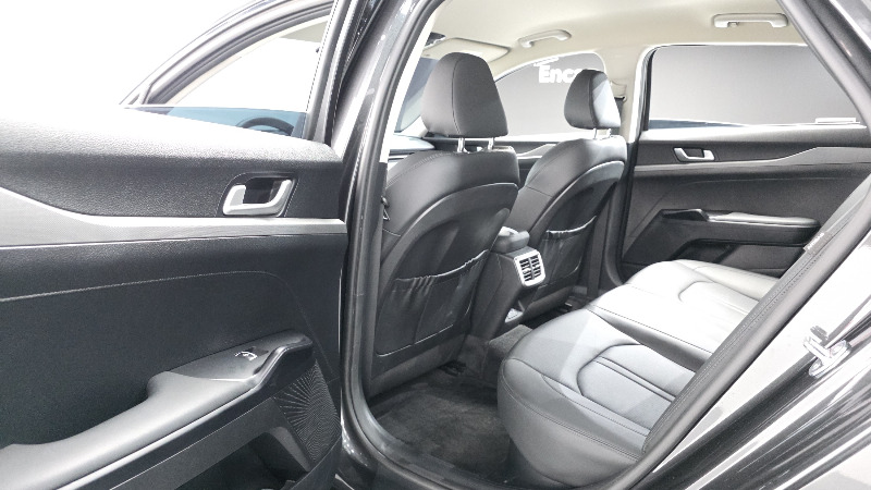 car KIA K5 id58997 photo #11