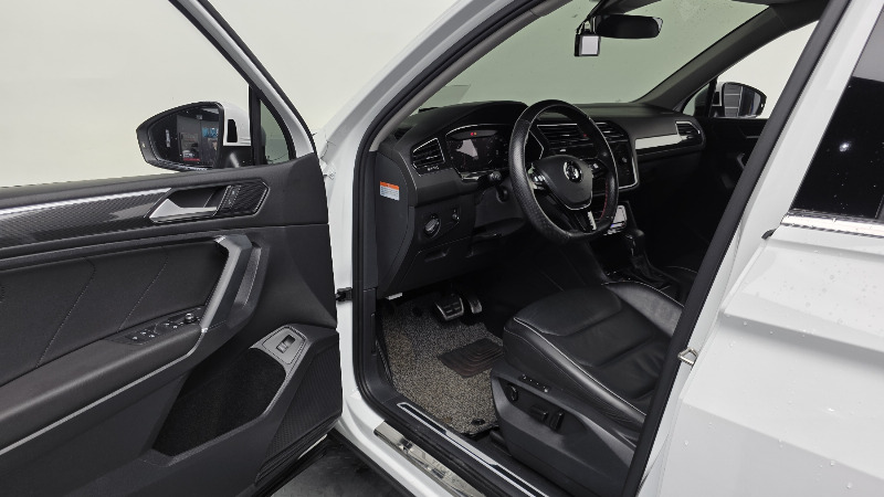 car Volkswagen Tiguan id59084 photo #10