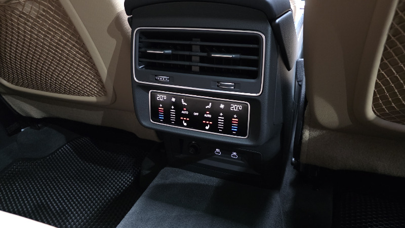 car Audi Q7 id59193 photo #19
