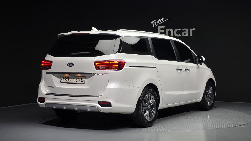 car KIA Carnival id59298 photo #2