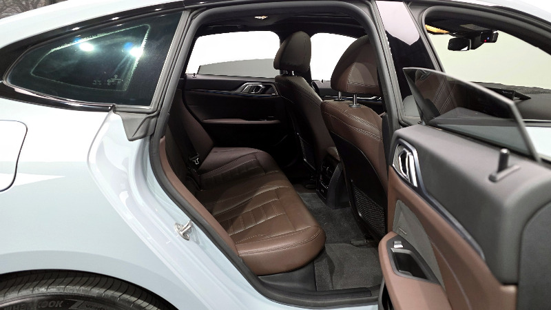 car BMW i4 id59342 photo #12