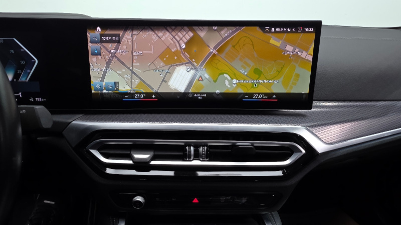 car BMW i4 id59342 photo #14