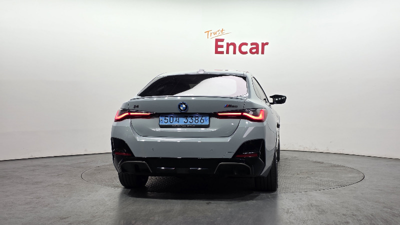 car BMW i4 id59342 photo #4