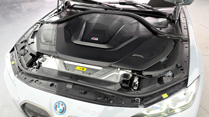 car BMW i4 id59342 photo #6