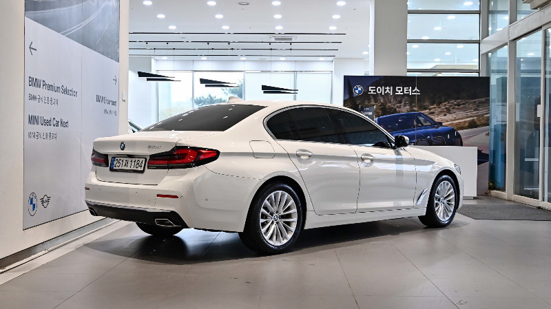 car BMW 5 Series id59385 photo #2