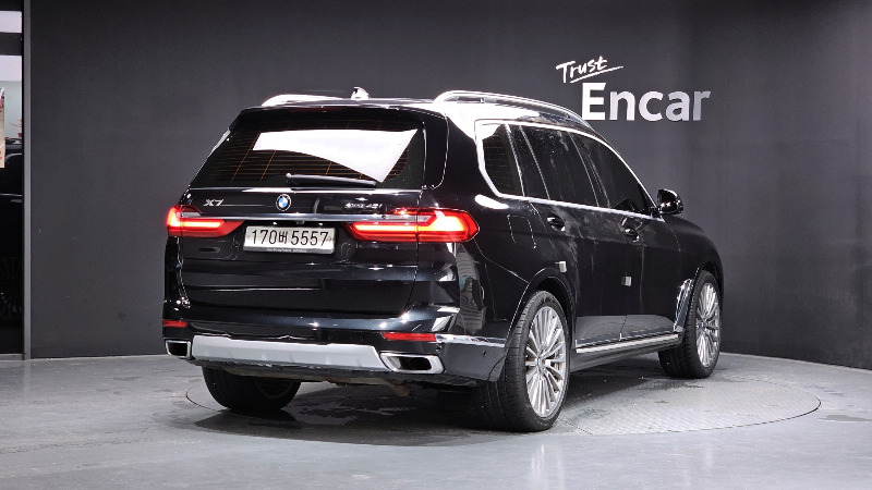 car BMW X7 id59409 photo #2