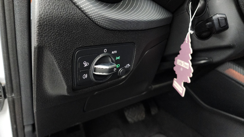 car Audi Q2 id59423 photo #16