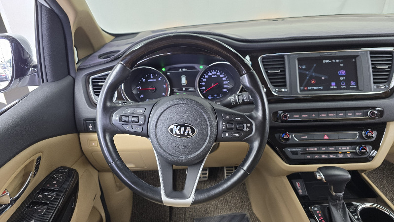 car KIA Carnival id59443 photo #13