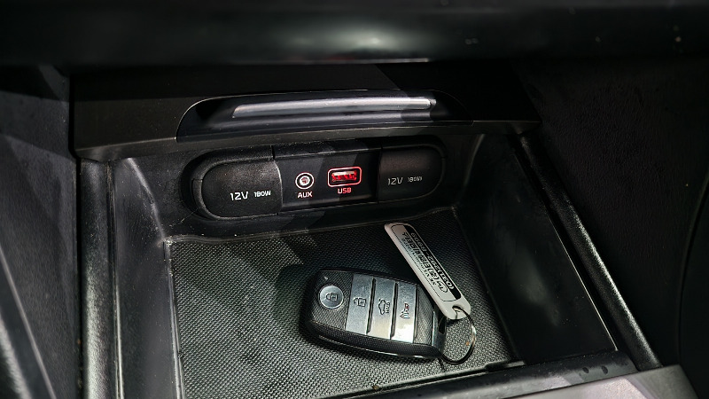 car KIA K5 id59497 photo #12