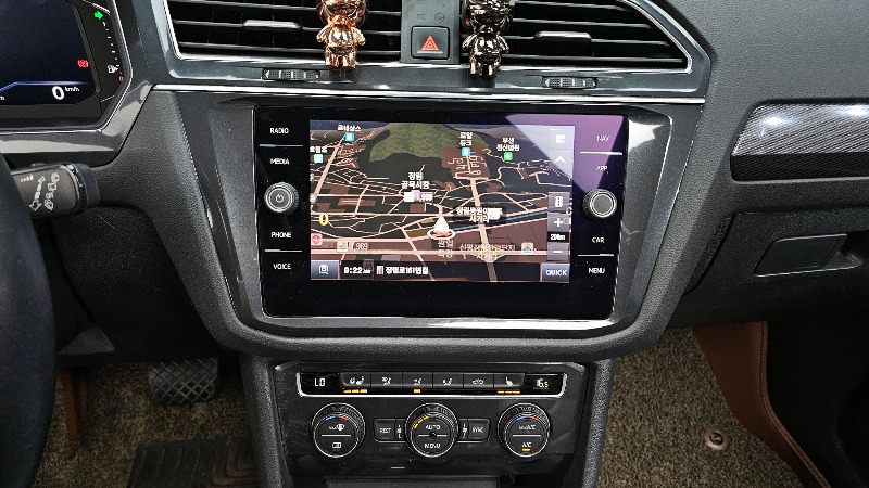 car Volkswagen Tiguan id59537 photo #14