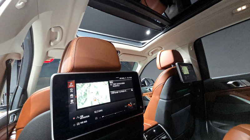 car BMW X7 id59575 photo #19