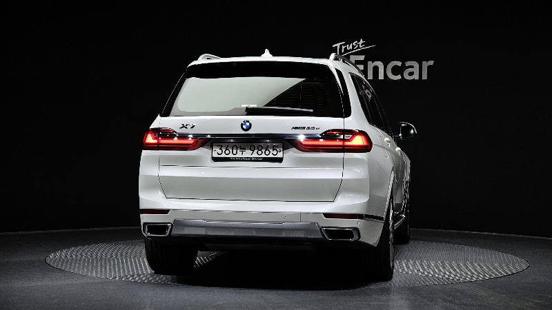 car BMW X7 id59575 photo #4