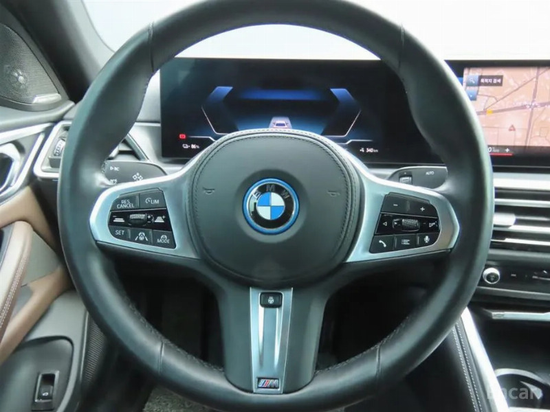 car BMW i4 id59621 photo #11