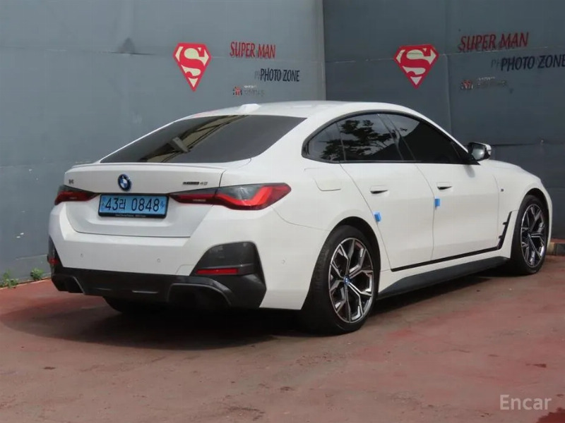 car BMW i4 id59621 photo #3