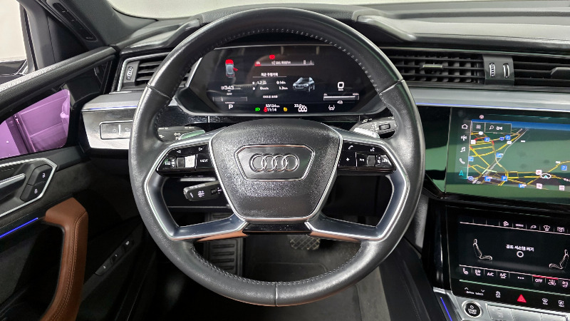 car Audi e-tron id59647 photo #13