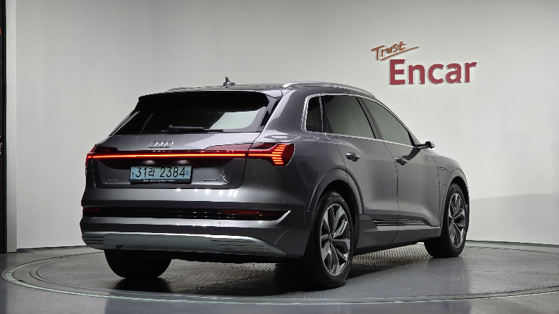 car Audi e-tron id59647 photo #2