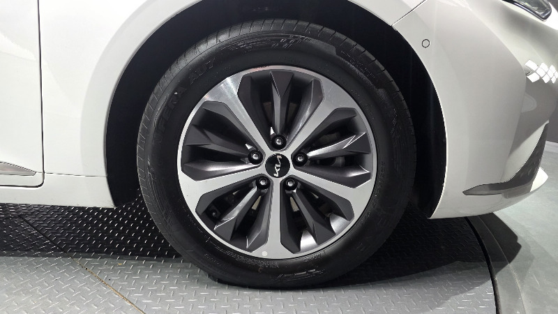 car KIA K8 id59687 photo #5