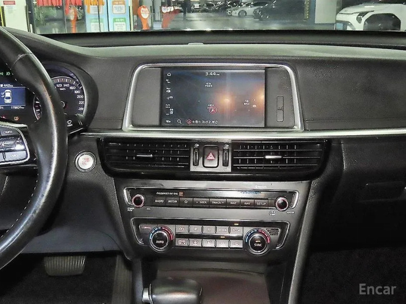 car KIA K5 id59741 photo #12