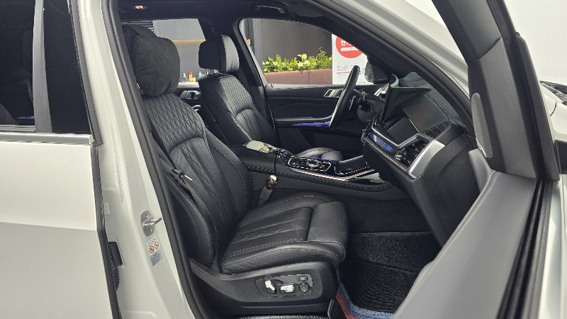 car BMW X7 id59833 photo #10