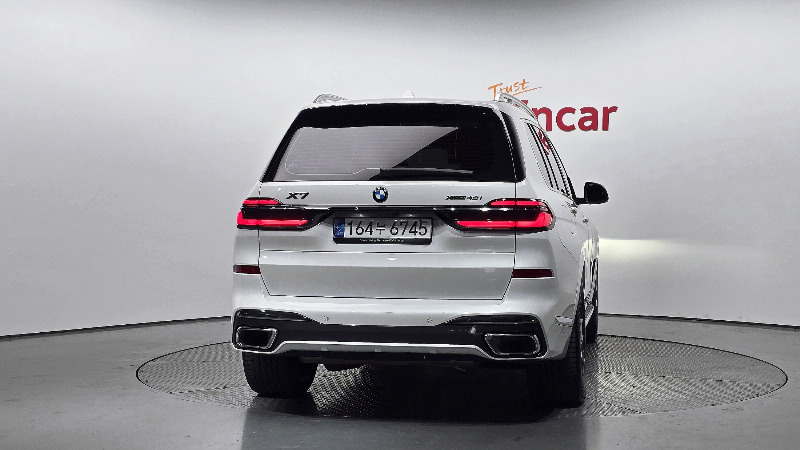 car BMW X7 id59833 photo #4
