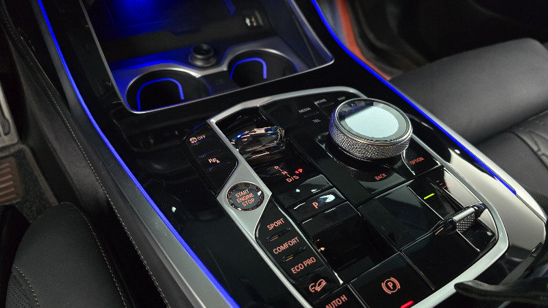 car BMW X7 id59833 photo #9