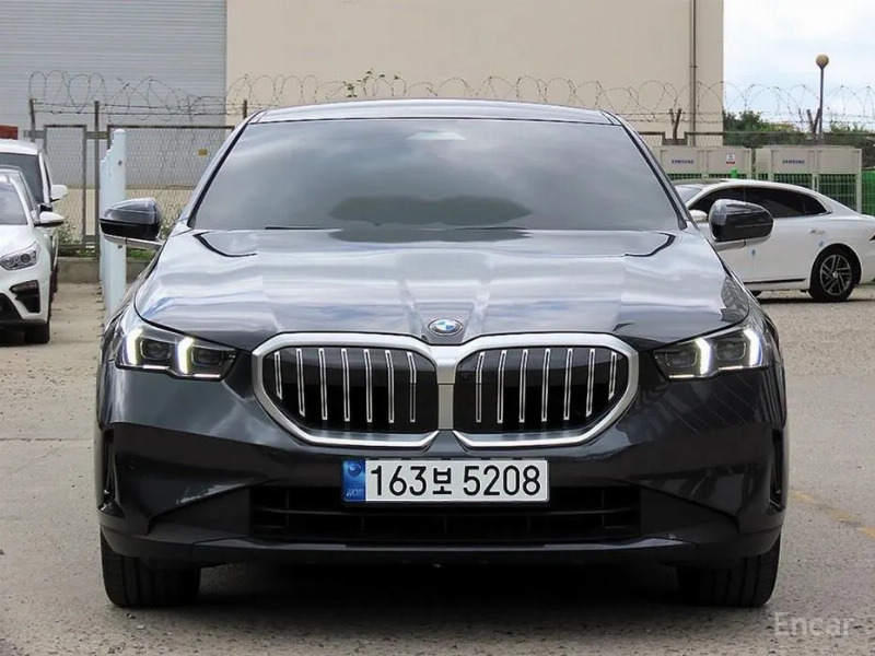 car BMW 5 Series id59849 main photo