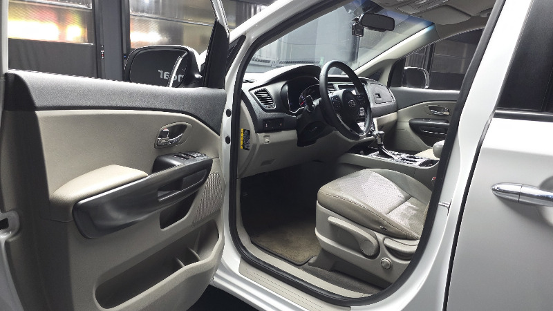 car KIA Carnival id59912 photo #10