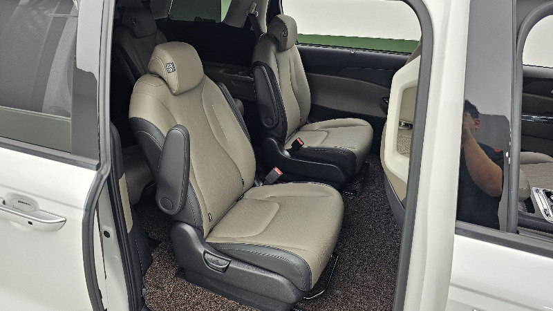 car KIA Carnival id59915 photo #12