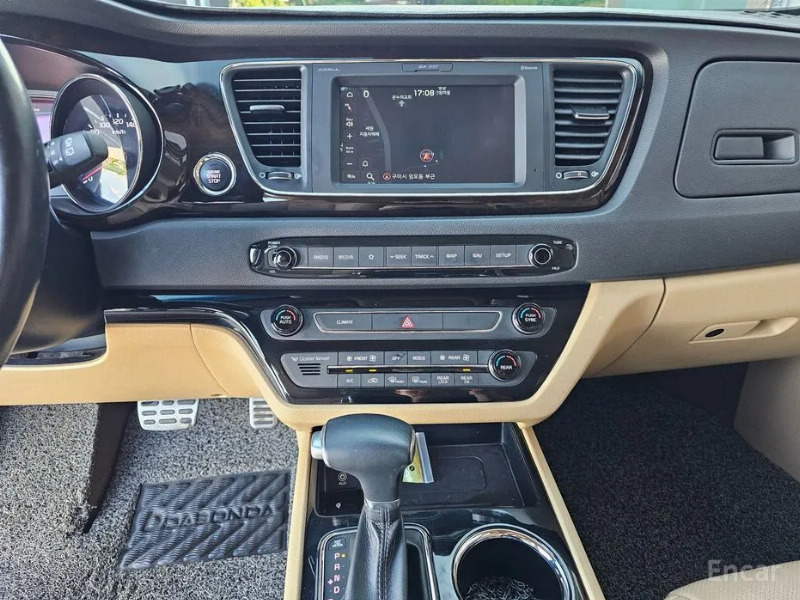 car KIA Carnival id59948 photo #15