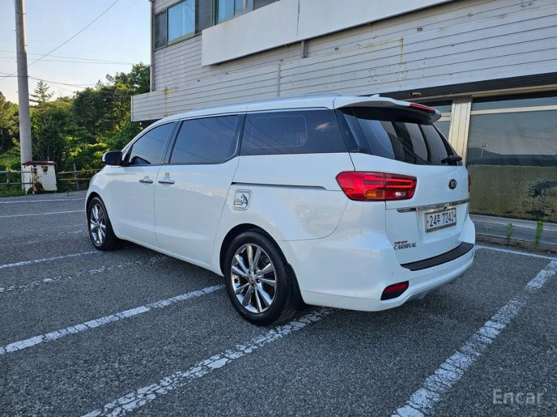 car KIA Carnival id59948 photo #6