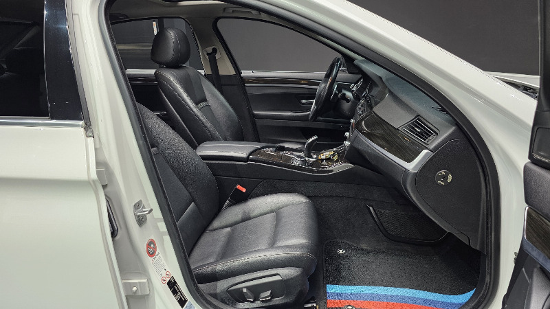 car BMW 5 Series id59994 photo #12