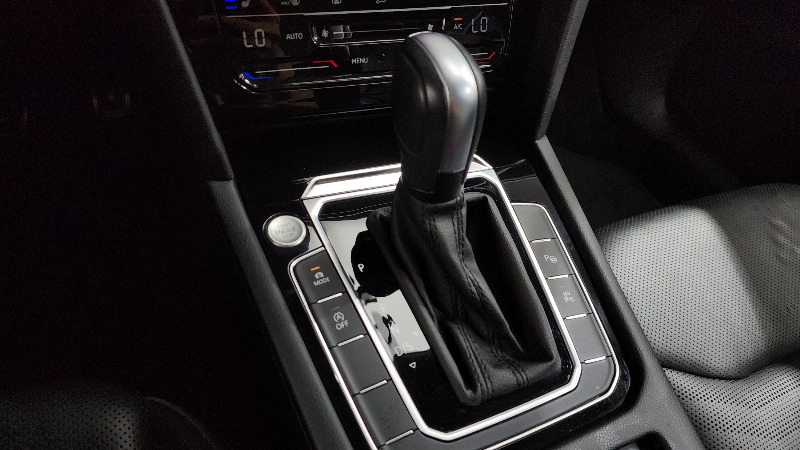 car Volkswagen Arteon id60003 photo #9