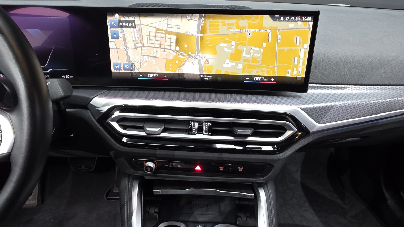 car BMW i4 id60098 photo #13