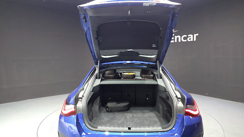 car BMW i4 id60098 photo #17